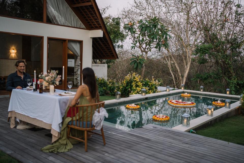 Private dinner beside the pool
