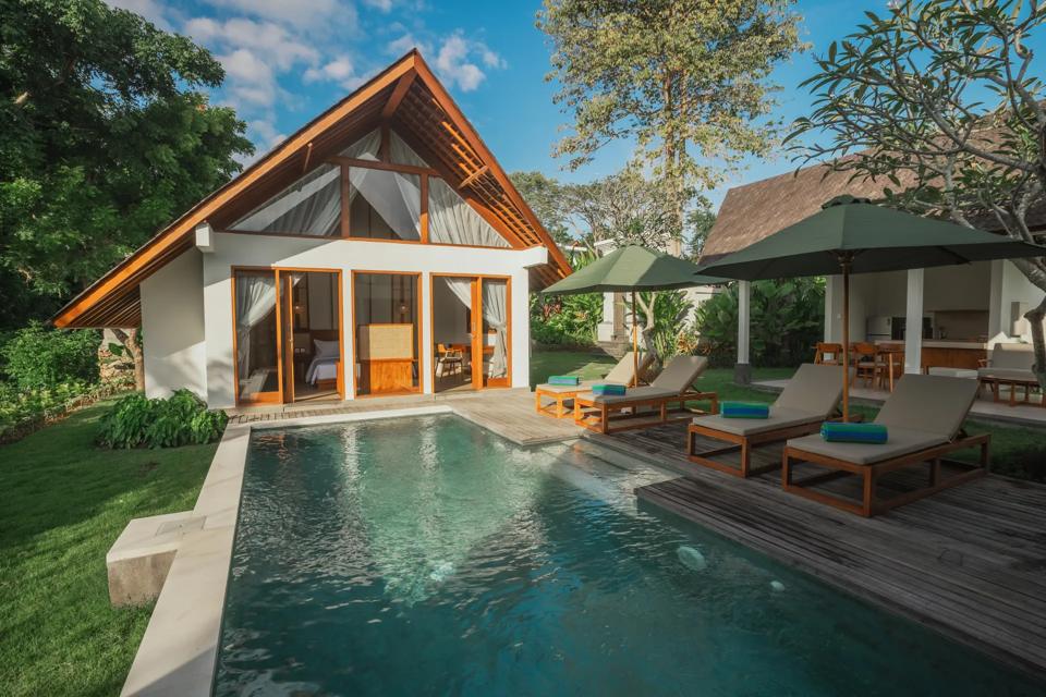 Villa pavilion beside its private pool
