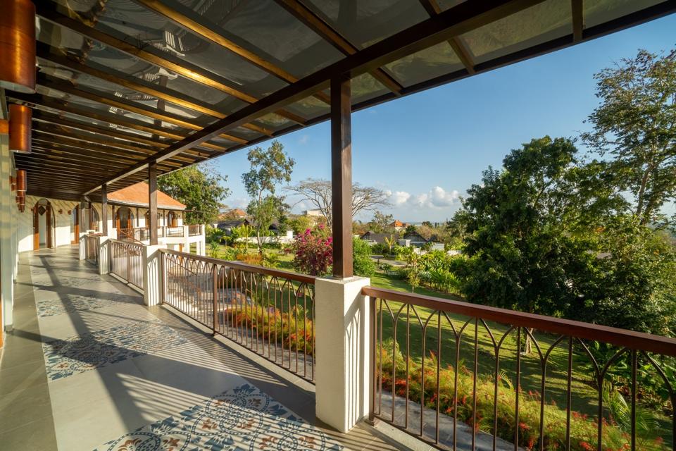 Terrace walkway above the garden
